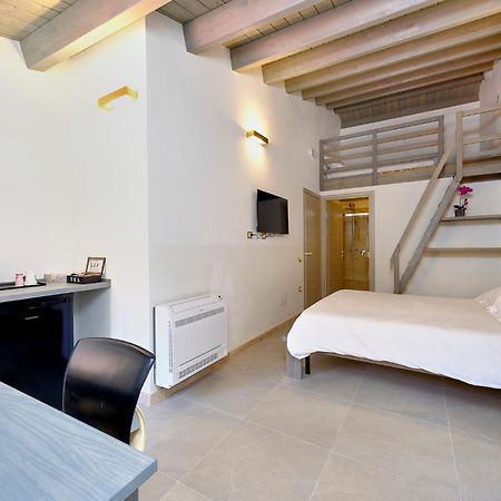 Zenith Rooms Iglesias Bagian luar foto