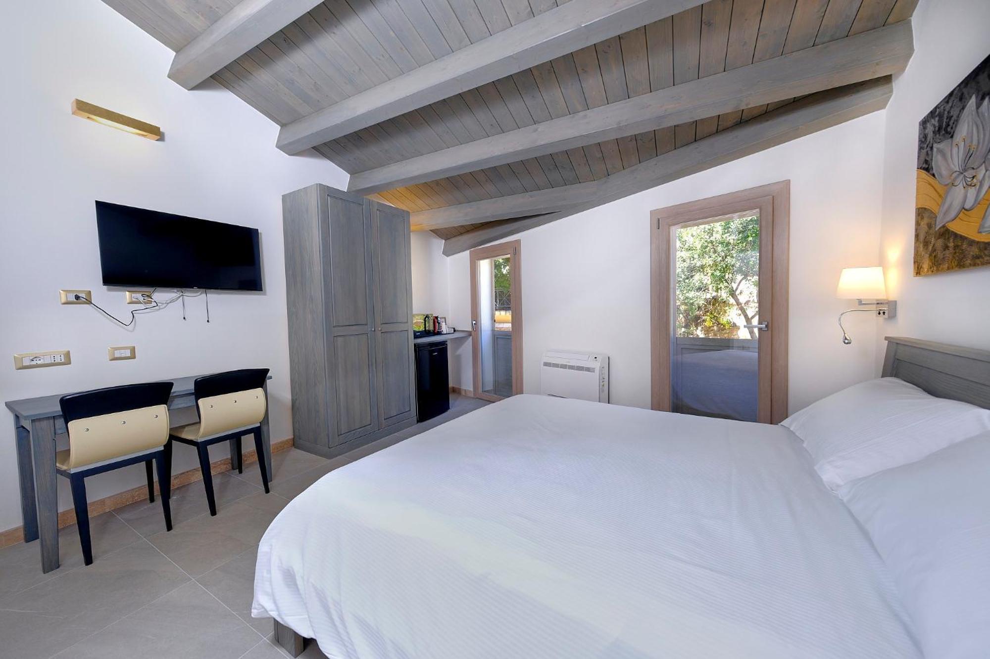 Zenith Rooms Iglesias Bagian luar foto